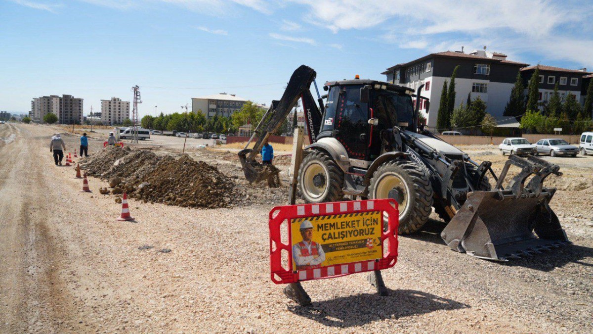 Adıyaman Belediyesi altyapı çalışmalarına aralıksız devam ediyor