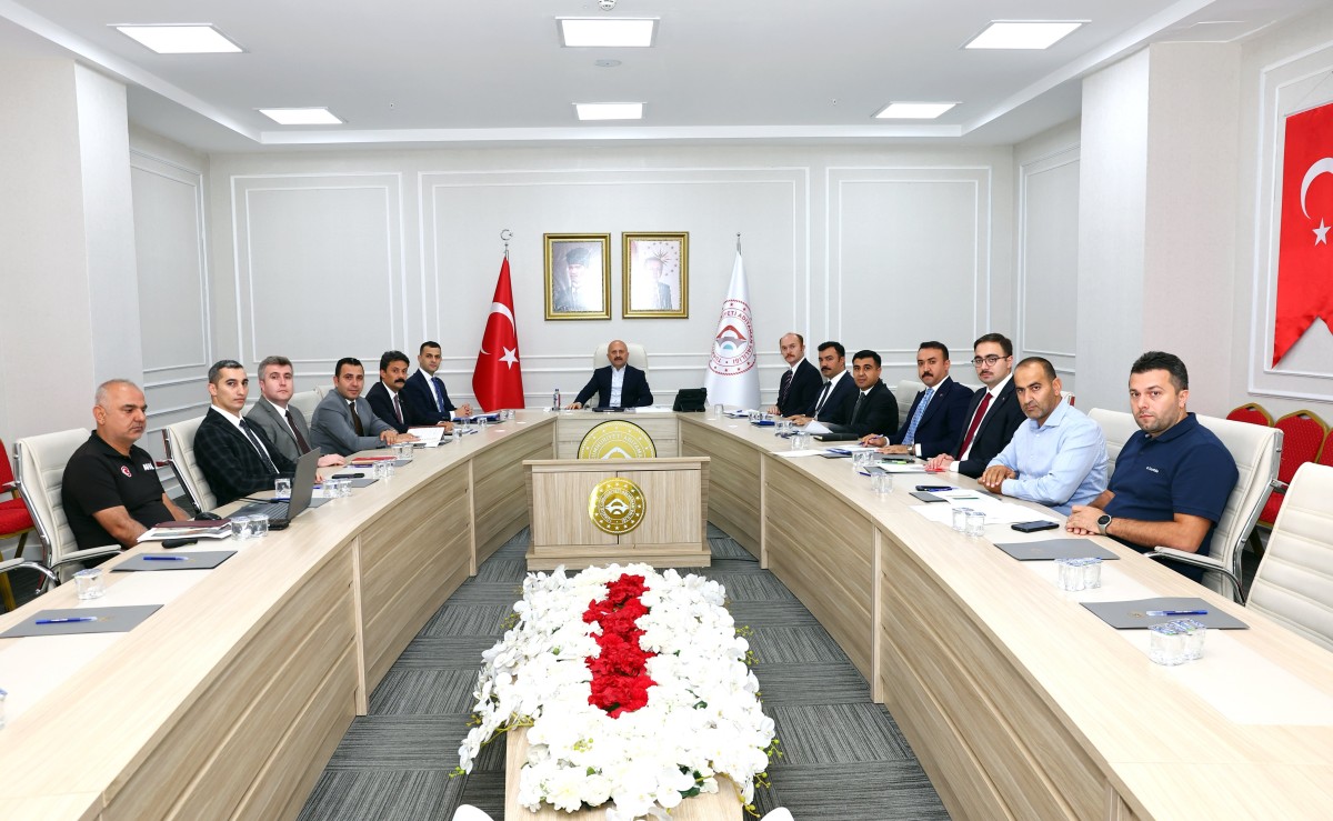 Adıyaman’da yıkım ve enkaz kaldırma çalışmaları değerlendirildi