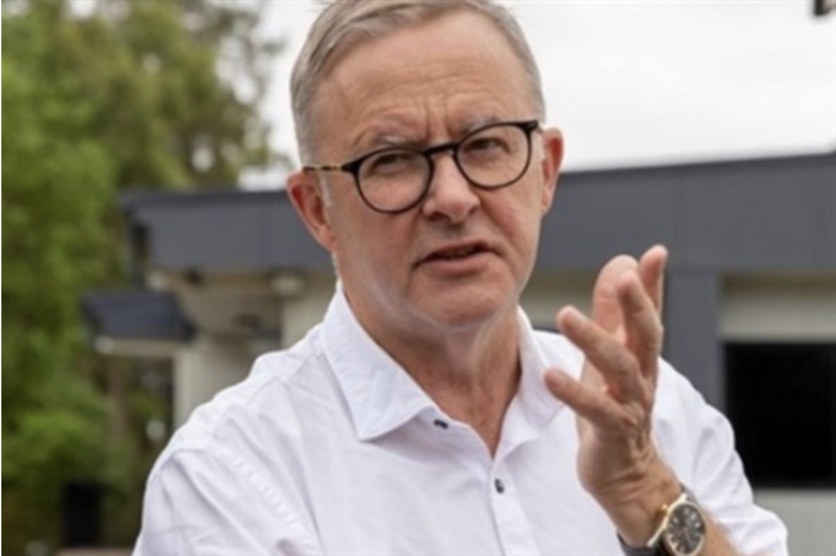 Albanese, Charnvirakul’u tebrik etti