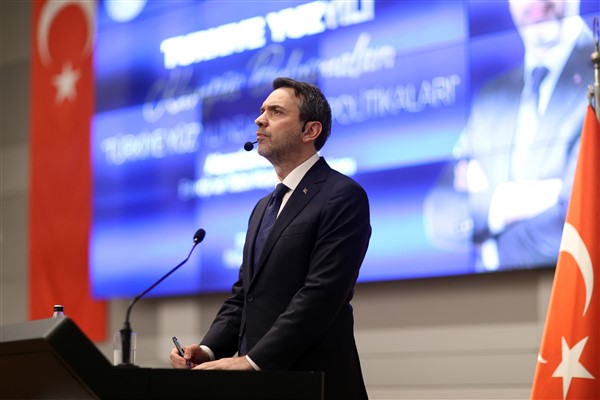 Bakan Bayraktar, MAKSİAD Makine Zirvesi’ne katıldı
