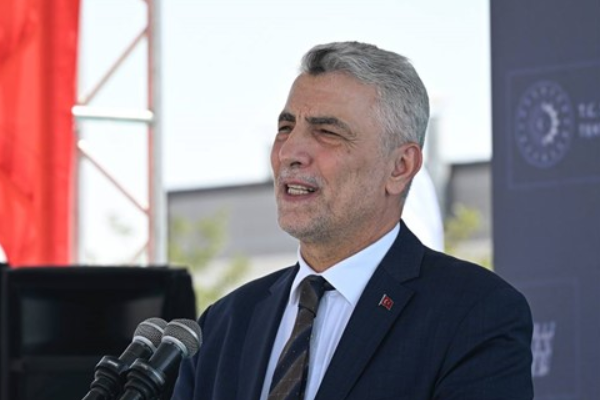 Bakan Bolat, “Yapay Zeka Çağında E-Ticaretin Geleceği" organizasyonuna katıldı
