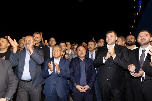 Başkan Büyükkılıç, Ahmet Şafak konserine katıldı