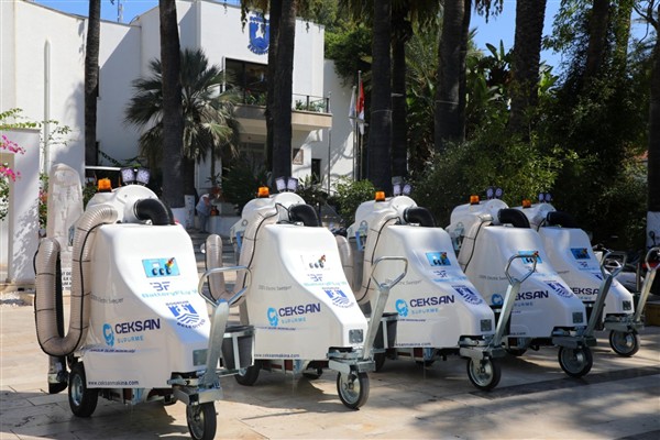 Bodrum'da yeni nesil elektrikli yol süpürme araçları hizmete girdi