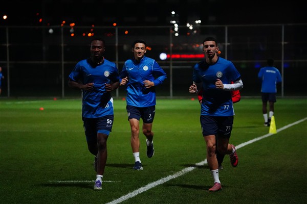Çaykur Rizespor, Trabzonspor maçı hazırlıklarına başladı