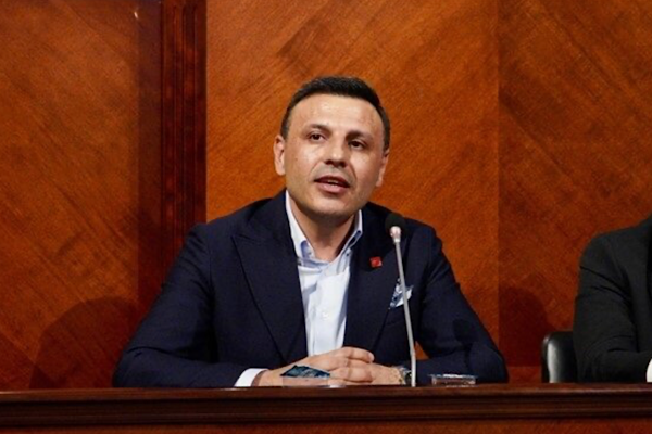 Çelik, Bayrampaşa Belediye Başkanı Mutlu'nun tutuklandığını bildirdi