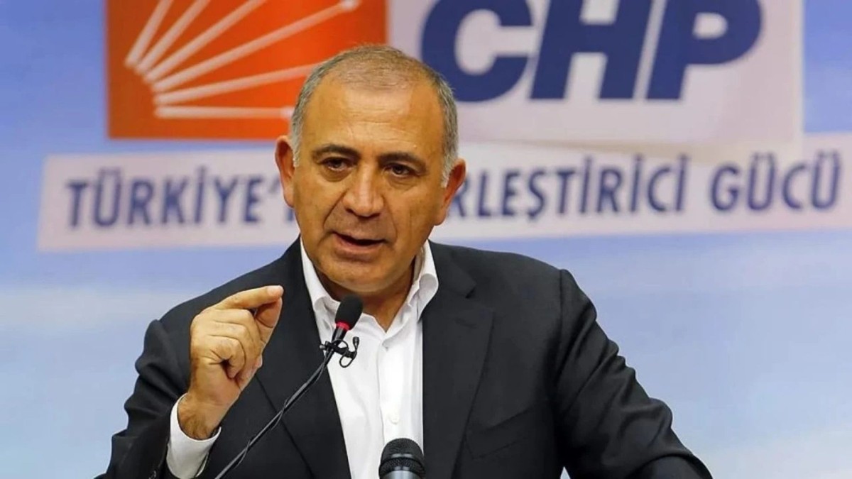 CHP İstanbul İl Kongresi iptal edildi: Özgür Çelik ve yönetimi görevden alındı, yerine geçici kurul atandı