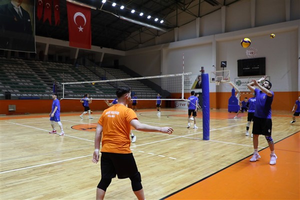 İnegöl Belediyespor'da Galatasaray maçı hazırlıkları devam ediyor