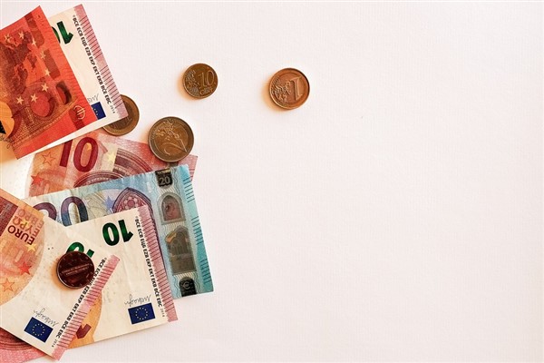 İnfo Yatırım: EURUSD paritesi güne hafif satıcılı bir seyir ile başladı