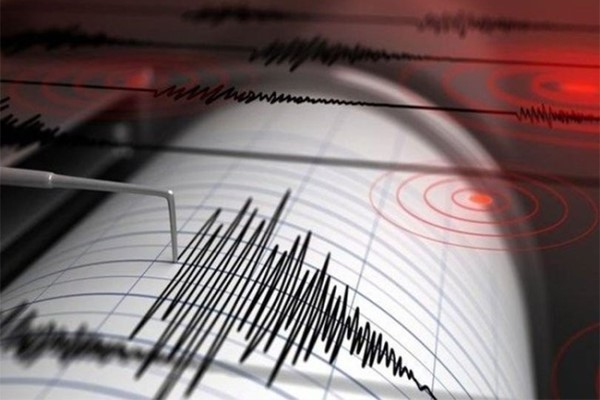 İran'da deprem