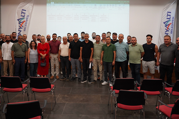 Konyaaltı’nda Cumhuriyet Futbol Turnuvası kura çekimi yapıldı