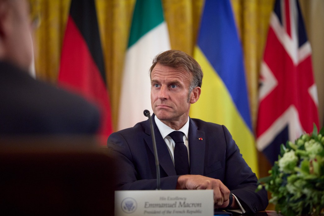 Macron: Savaş hiçbir koşulda bölgeye yayılmamalıdır