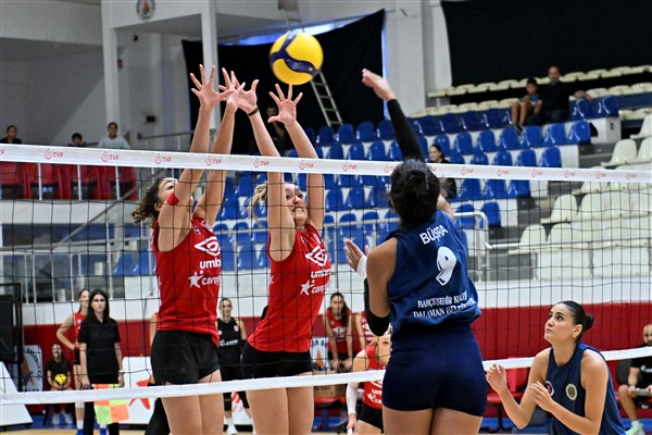 Muratpaşa Dostluk Turnuvası’na ev sahipliği yaptı