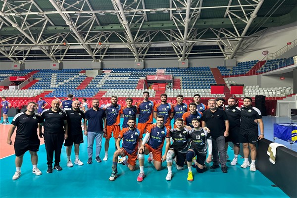 Osmangazi Belediyespor Fenerbahçe’nin düzenlediği turnuvada şampiyon oldu