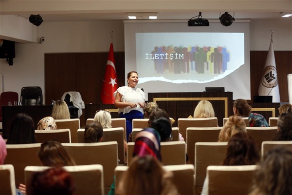 Yenimahalle Belediyesi, kurum içi seminerlere devam ediyor